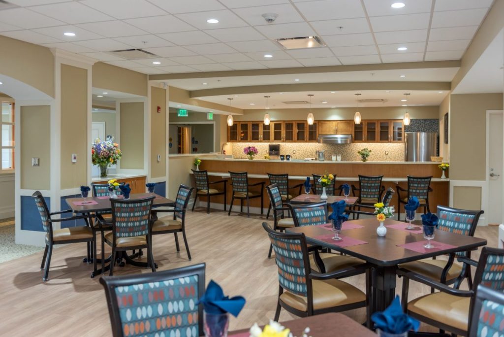 Ginger Cove Independent Living dining area