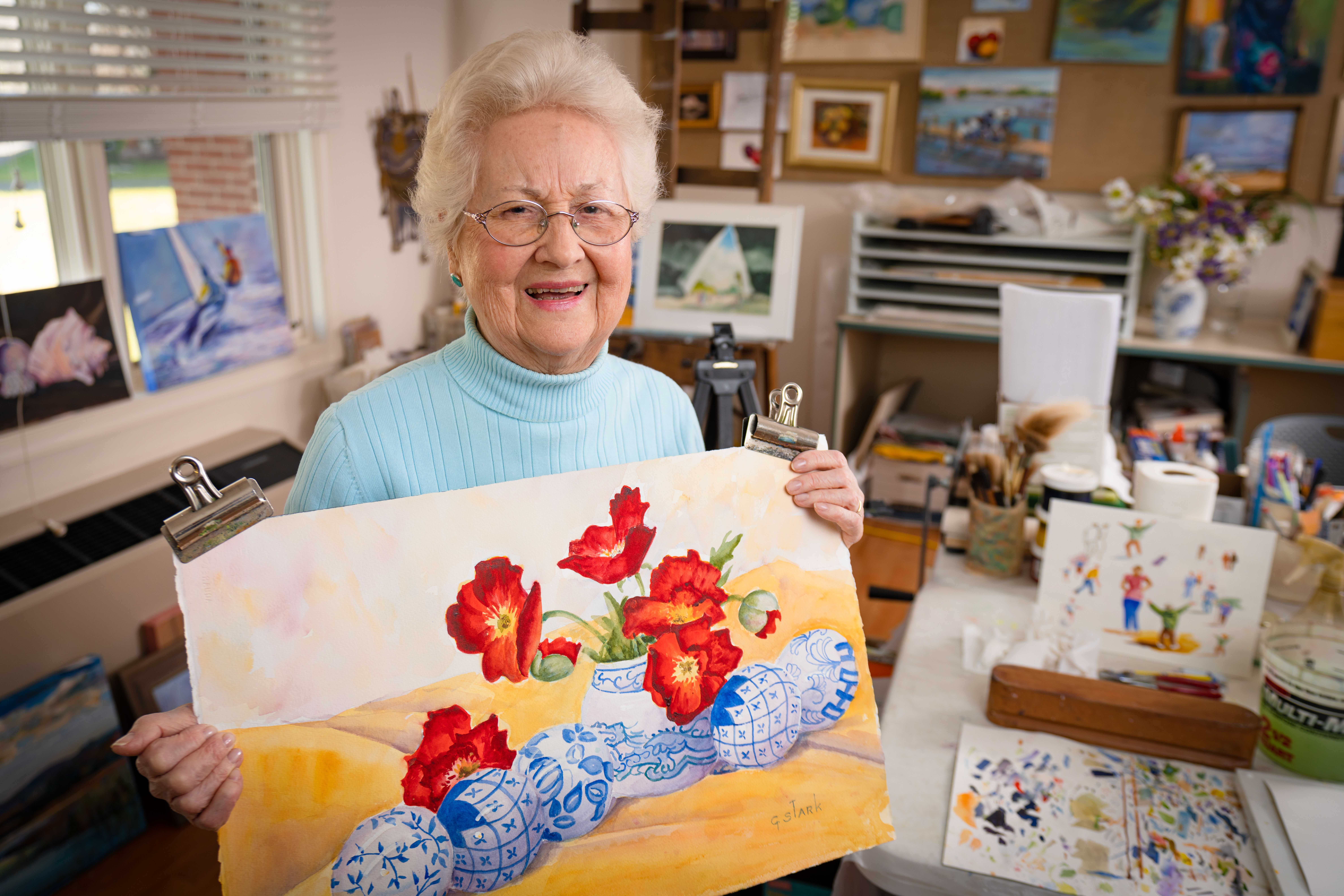 How Creative Expression Enhances Mental Wellness in Senior Living Communities