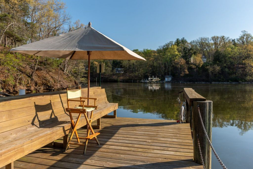 Ginger Cove pier bench