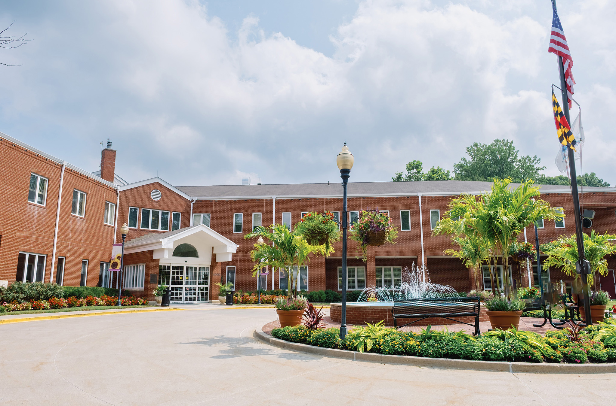 Ginger Cove fountain and building entrance