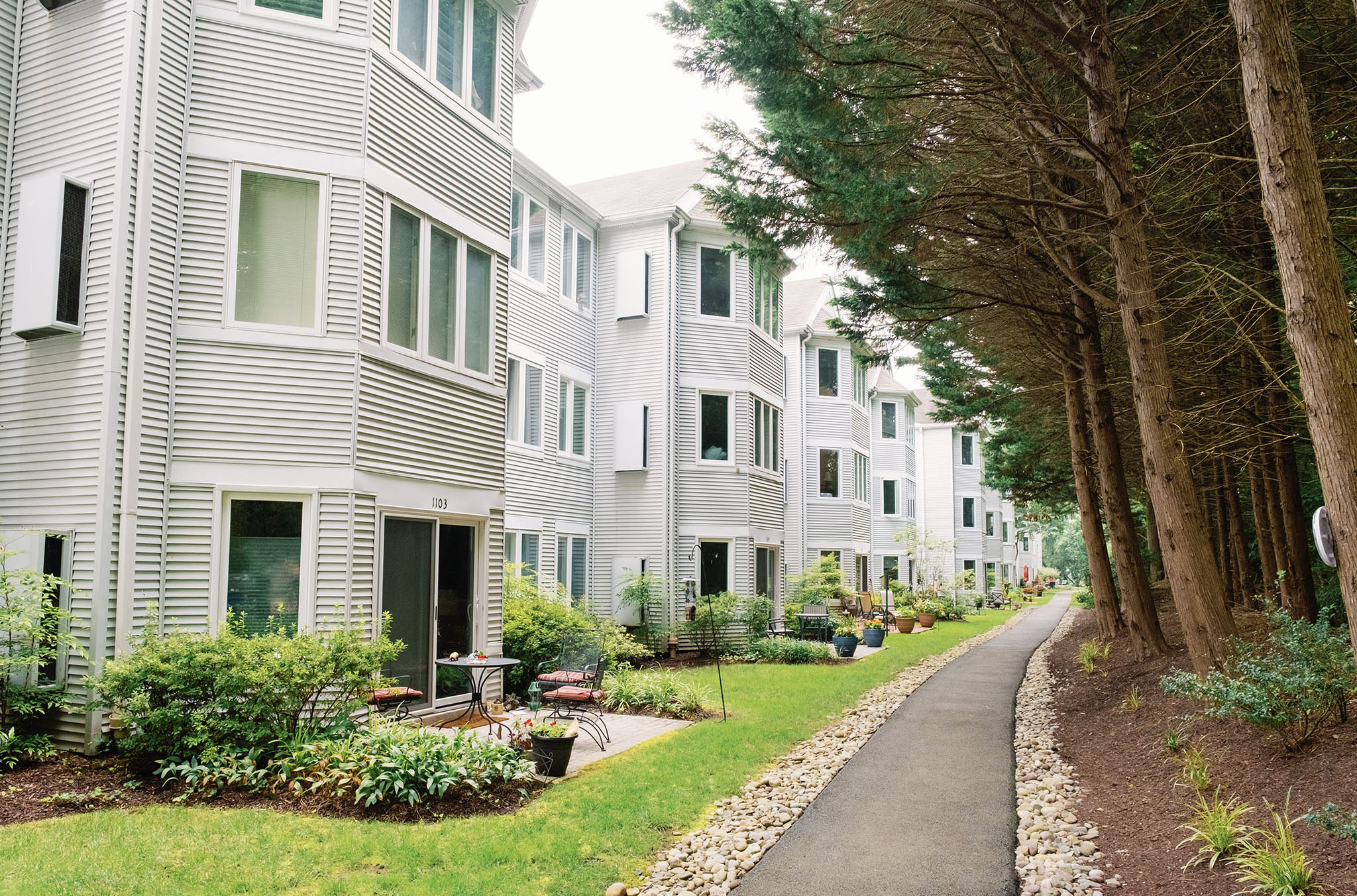Ginger Cove back patios and walking path