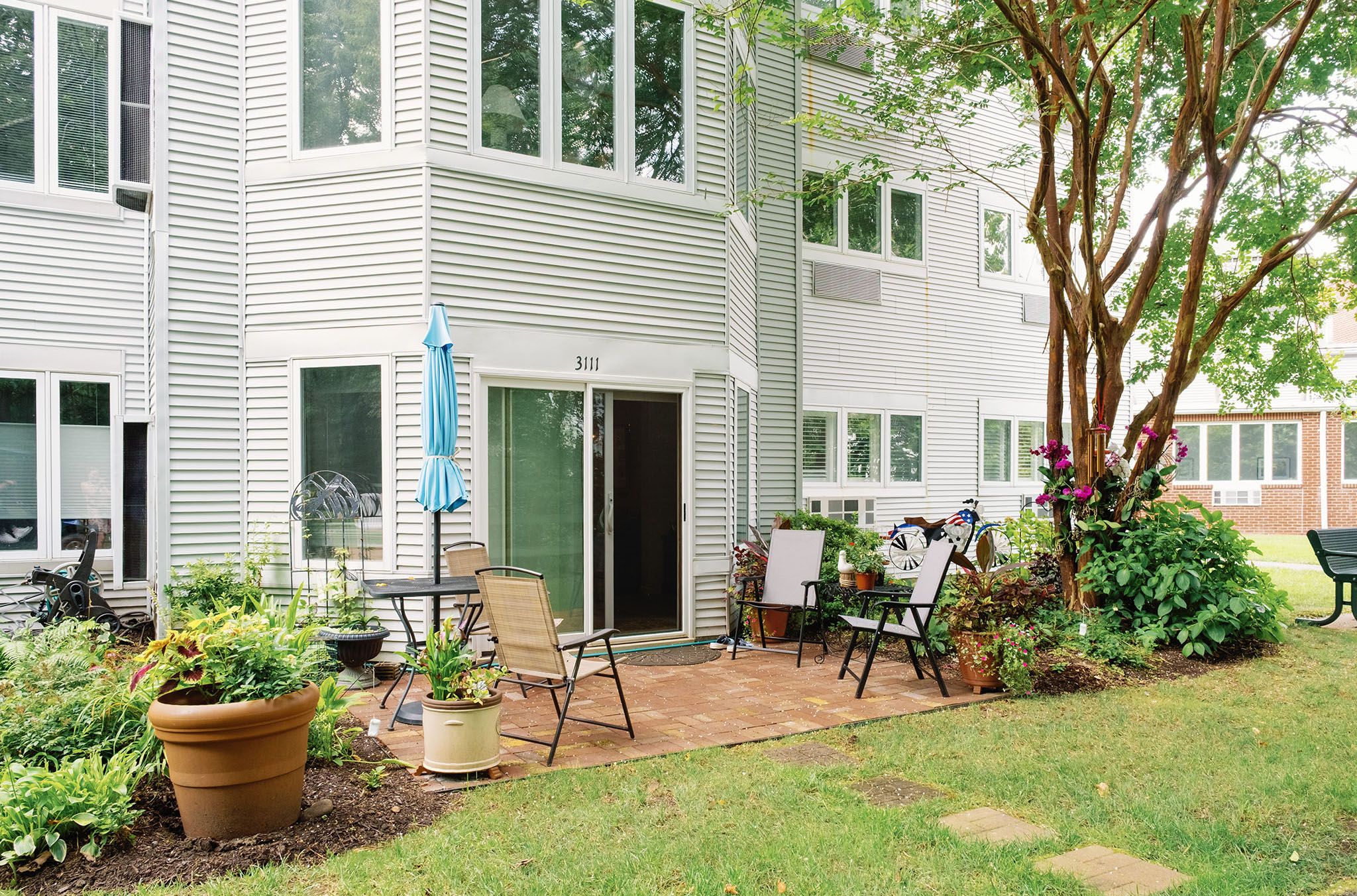 Ginger Cove resident back patio